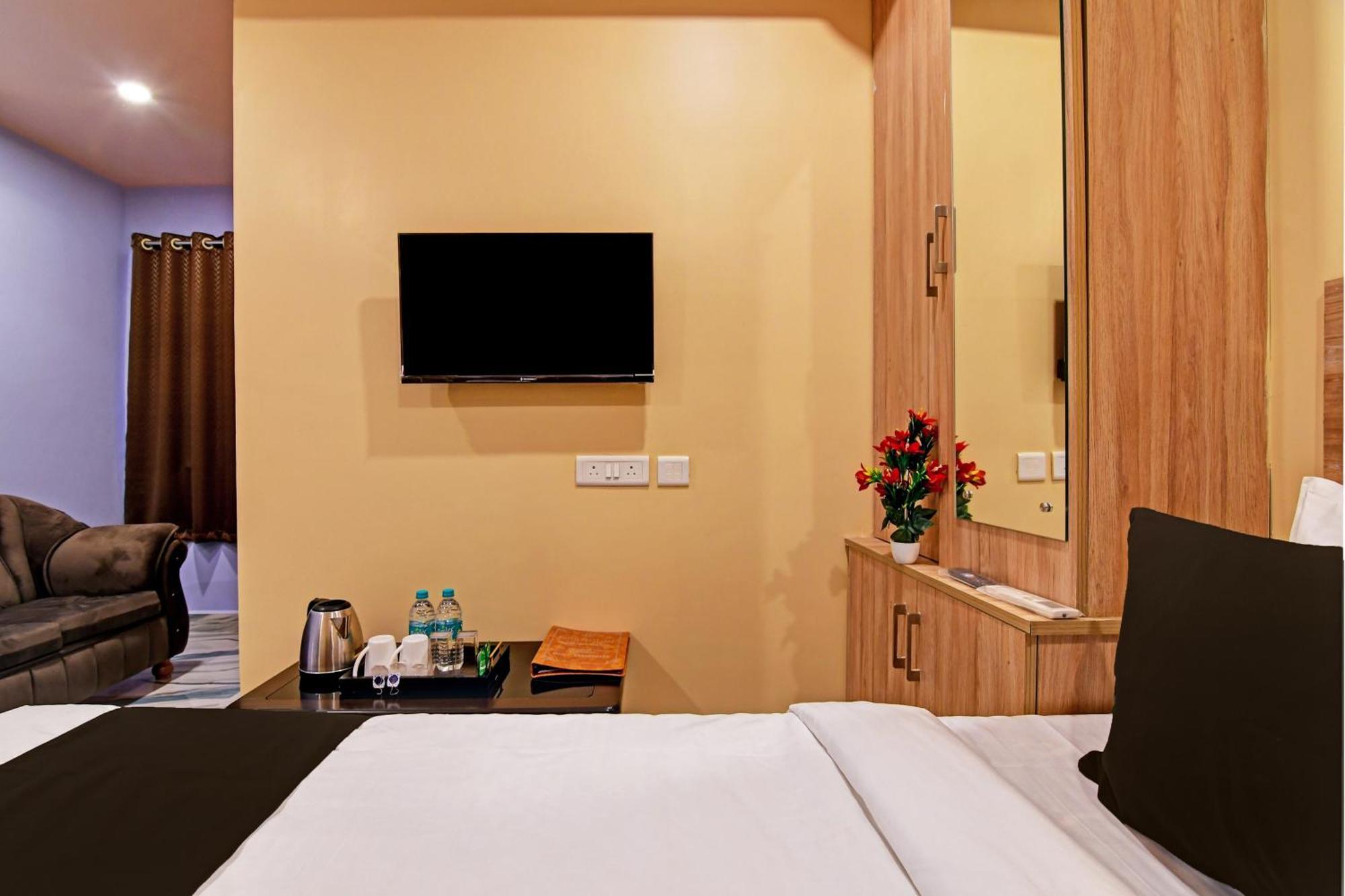 Super Collection O Mahal Hotel 4*